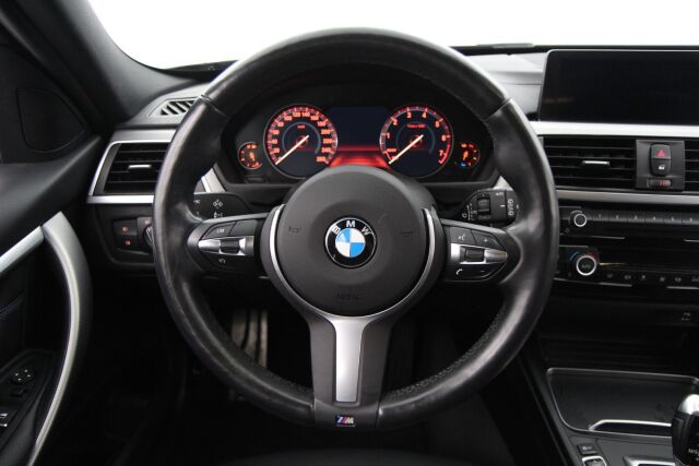 BMW 320 2019 F31 Touring 320i A xDrive Summer Edition / M-Sport ulkonäköpaketti / M-Sport ratti / Lohkolämmitin / Koukku / Nahat