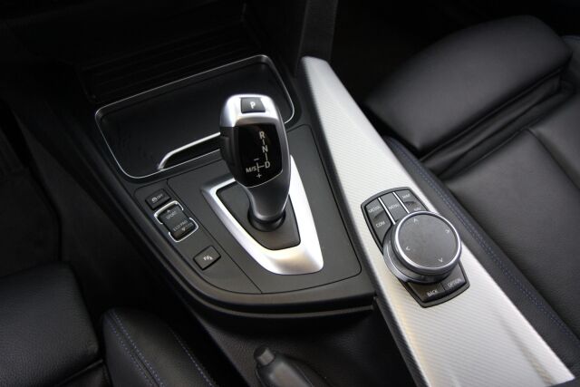BMW 320 2019 F31 Touring 320i A xDrive Summer Edition / M-Sport ulkonäköpaketti / M-Sport ratti / Lohkolämmitin / Koukku / Nahat