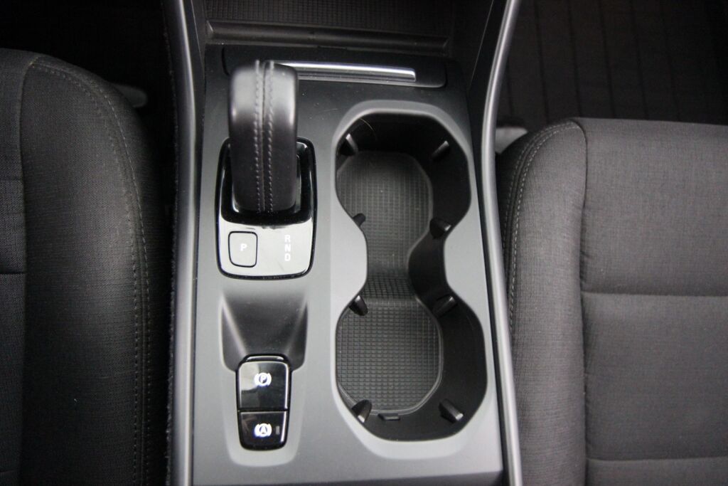Volvo XC40 2018 D3 AWD Business aut / 2-om. Suomiauto / Pilot Assist / Keyless / Koukku / Webasto / Hihna vaihdettu!