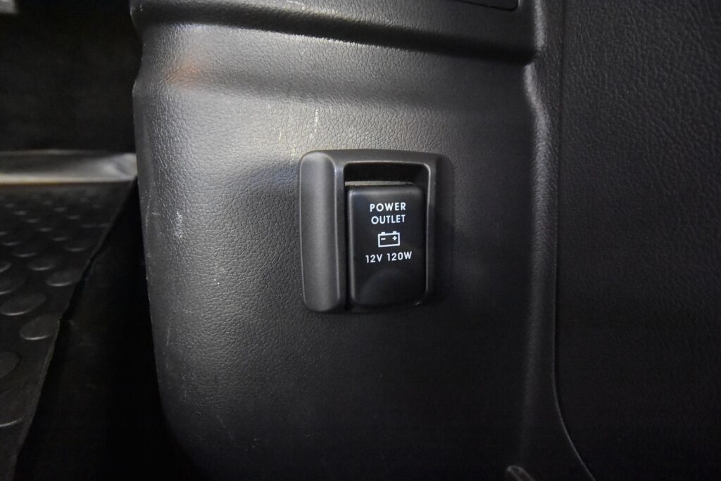 Mitsubishi Outlander 2019 Outlander PHEV Instyle 4WD 5P / Adapt. Vakkari / Vetokoukku / P. Kamera