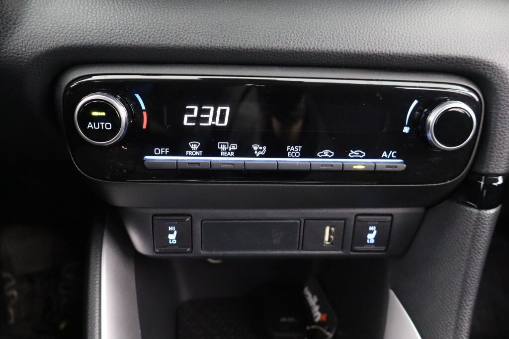 Toyota Yaris 2023 1,5 Hybrid Active / Adapt.Vakkari / Kaistavahti / Navi / P.Kamera / Keyless Go / - RAHOITUS TÄHÄN AUTOON VAIN 3.99% - 