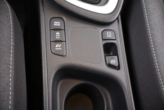 Toyota Yaris 2023 1,5 Hybrid Active / Adapt.Vakkari / Kaistavahti / Navi / P.Kamera / Keyless Go / - RAHOITUS TÄHÄN AUTOON VAIN 3.99% - 