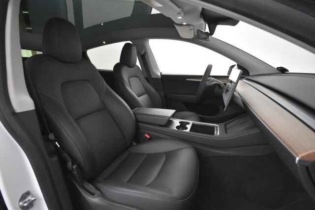 Tesla Model Y 2022 Long Range / 2x vanteet / Premium audio / Ryzen / Ilmalämpöpumppu - RAHOITUS TÄHÄN AUTOON VAIN 2.99% - 