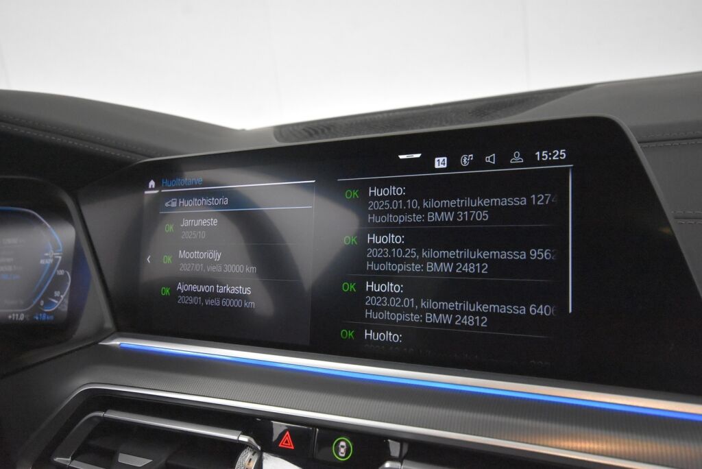 BMW X5 2021 G05 xDrive45e A M Sport / M-Penkit / H&K / Driving Assistant plus / Vetokoukku / Nahkaverhoiltu kojelauta / HUD