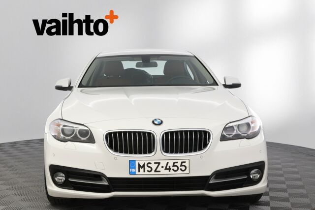 BMW 520 2016 F10 Sedan 520d A Business Exclusive Edition / Muistipenkki / Nahat / Webasto