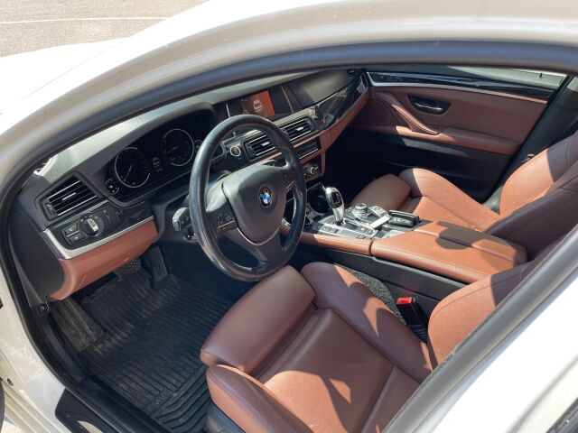 BMW 520 2016 F10 Sedan 520d A Business Exclusive Edition / Muistipenkki / Nahat / Webasto