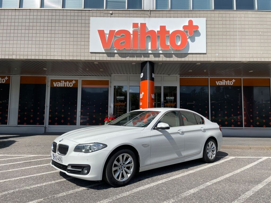 BMW 520 2016 F10 Sedan 520d A Business Exclusive Edition / Muistipenkki / Nahat / Webasto