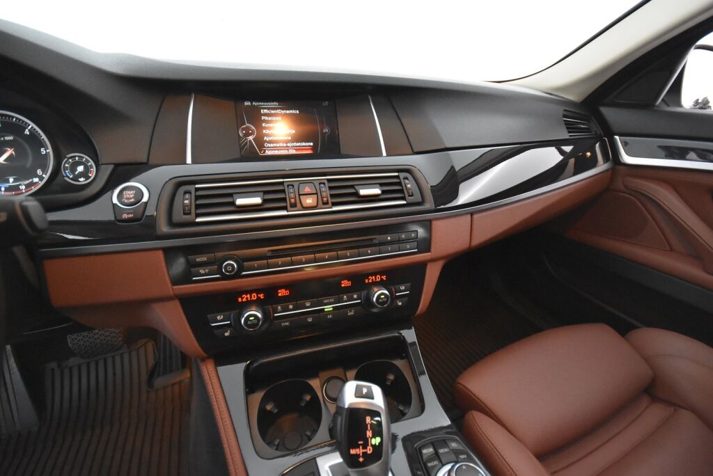 BMW 520 2016 F10 Sedan 520d A Business Exclusive Edition / Muistipenkki / Nahat / Webasto