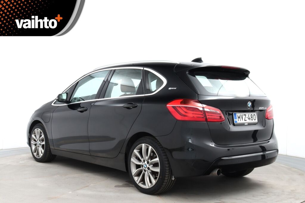 BMW 225 2016 F45 Active Tourer 225xe A Business Luxury / Nahkat / LEDit / Keyless GO / Navi / Sähköluukku / P.kamera / Kaistavahti /