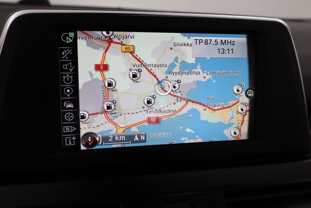 BMW 225 2016 F45 Active Tourer 225xe A Business Luxury / Nahkat / LEDit / Keyless GO / Navi / Sähköluukku / P.kamera / Kaistavahti /