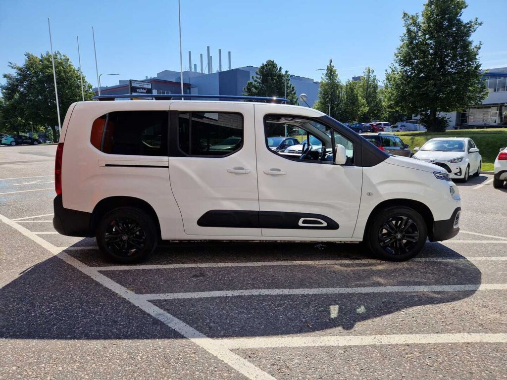 Citroen Berlingo 2020 BlueHDi 130 Shine XL EAT8 Automaatti / 7.paikkainen / HUD / Navigointi / Lohkolämmitin+sisäpistoke / 1.Om-Suomiauto
