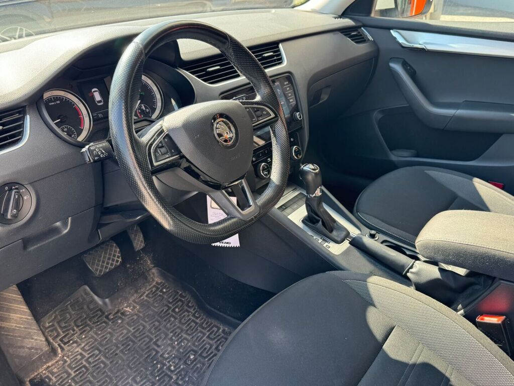 Skoda Octavia 2020 Combi 1,5 TSI G-TEC Ambition BusinessLine DSG Autom. / Webasto / Carplay / Sähkökontti