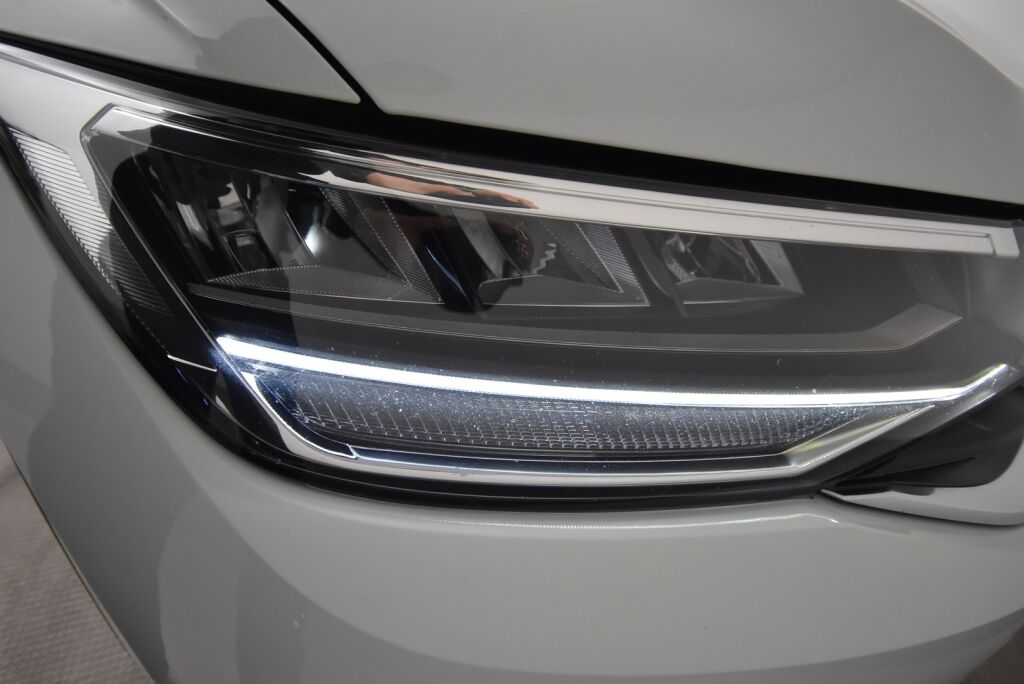 Volkswagen Tiguan 2022 Style 2,0 TSI 140 kW 4MOTION DSG-automaatti / Webasto / Apple carplay&Android auto / Adapt. vakkari - RAHOITUS TÄHÄN AUTOON VAIN 3.99% - 