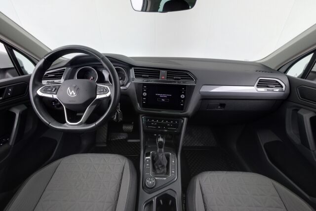 Volkswagen Tiguan 2022 Style 2,0 TSI 140 kW 4MOTION DSG-automaatti / Webasto / Apple carplay&Android auto / Adapt. vakkari - RAHOITUS TÄHÄN AUTOON VAIN 3.99% - 