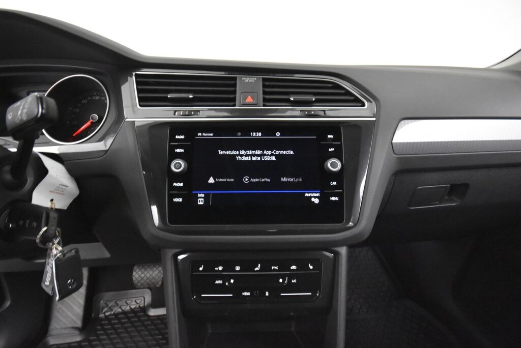 Volkswagen Tiguan 2022 Style 2,0 TSI 140 kW 4MOTION DSG-automaatti / Webasto / Apple carplay&Android auto / Adapt. vakkari - RAHOITUS TÄHÄN AUTOON VAIN 3.99% - 