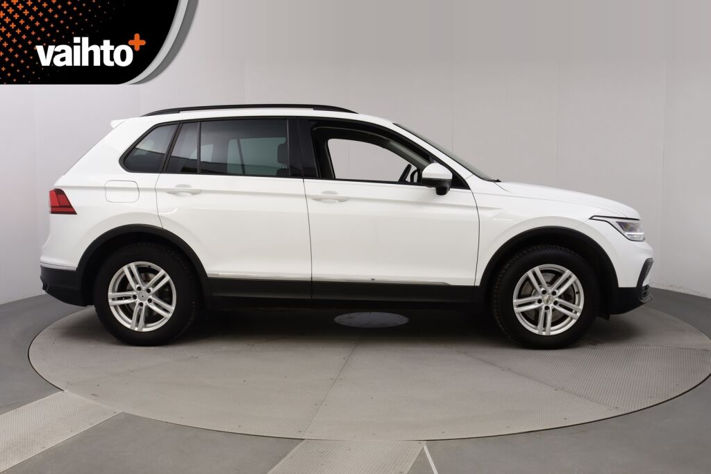 Volkswagen Tiguan 2022 Style 2,0 TSI 140 kW 4MOTION DSG-automaatti / Webasto / Apple carplay&Android auto / Adapt. vakkari - RAHOITUS TÄHÄN AUTOON VAIN 3.99% - 