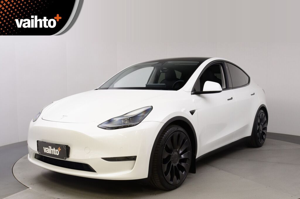 Tesla Model Y 2022 Performance / AMD Ryzen / Ilmalämpöpumppu / Premium audio / Kahdet renkaat vanteineen