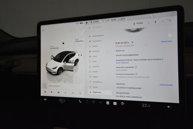 Tesla Model Y 2022 Performance / AMD Ryzen / Ilmalämpöpumppu / Premium audio / Kahdet renkaat vanteineen