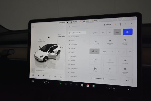 Tesla Model Y 2022 Performance / AMD Ryzen / Ilmalämpöpumppu / Premium audio / Kahdet renkaat vanteineen