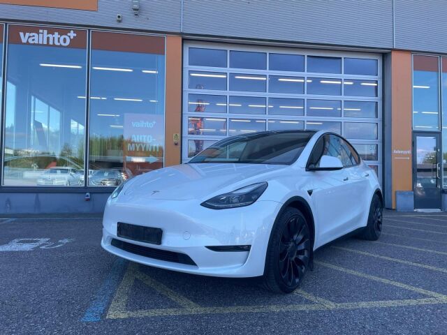 Tesla Model Y 2022