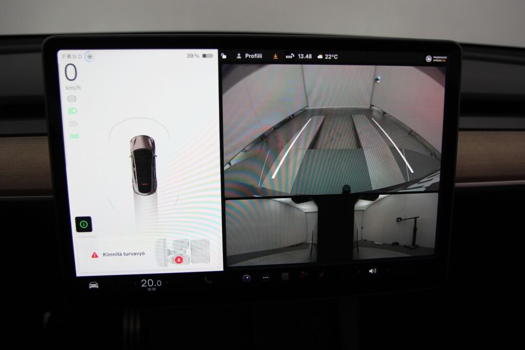 Tesla Model Y 2022 Performance / AMD Ryzen / Premium Audio / Vetokoukku