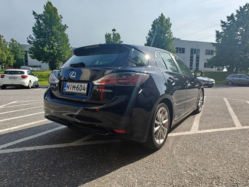 Lexus CT 2011 200h Hybrid A Luxury / Mark Levinson / Nahkaverhoilu / Smart Key / Kuljettajan istuin muistilla