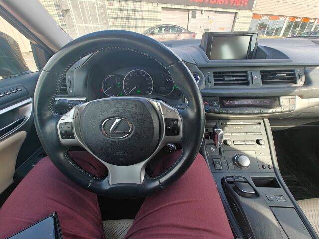 Lexus CT 2011 200h Hybrid A Luxury / Mark Levinson / Nahkaverhoilu / Smart Key / Kuljettajan istuin muistilla