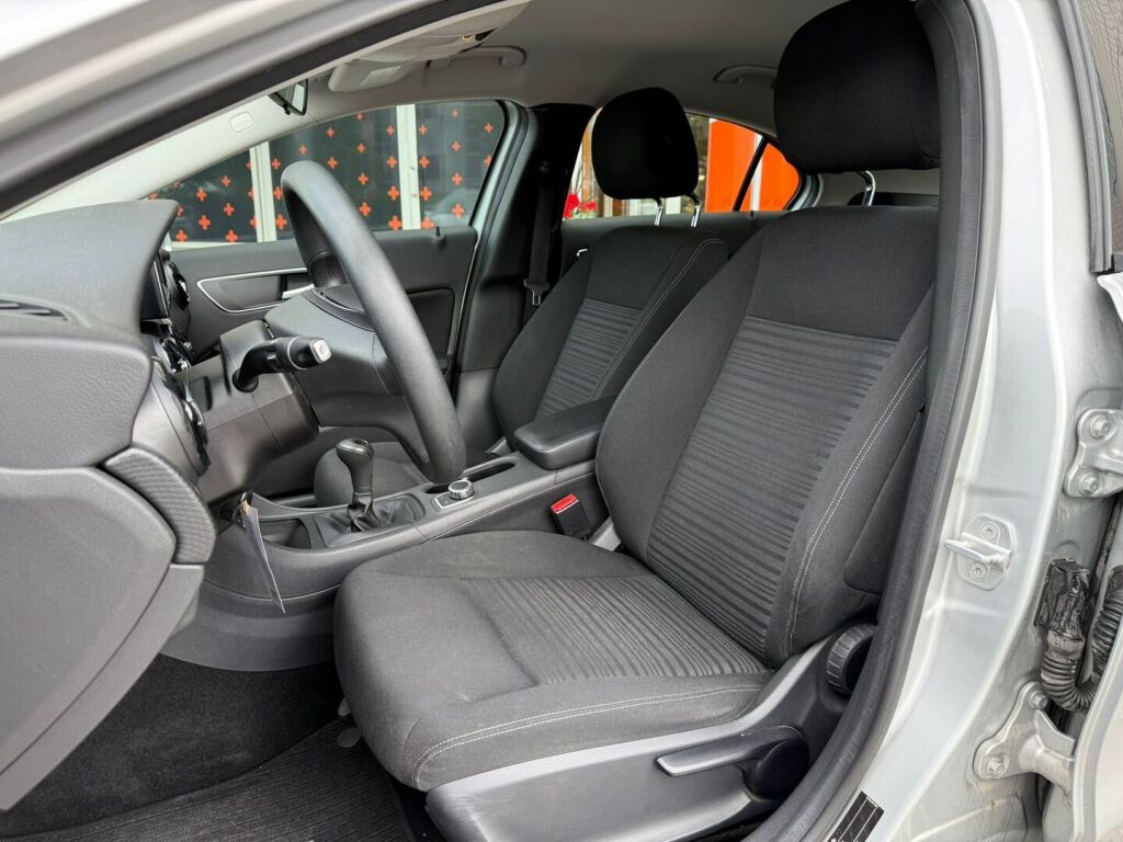 Mercedes-Benz A 2012 180 BE / Lohkolämmitin+sisäpistoke / Kahdet renkaat