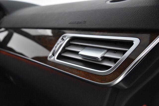 Mercedes-Benz E 2014 300 BlueTec Hybrid T A Premium Business / Webasto / Panoraama / Led-ajovalot / Sähköinen takaluukku