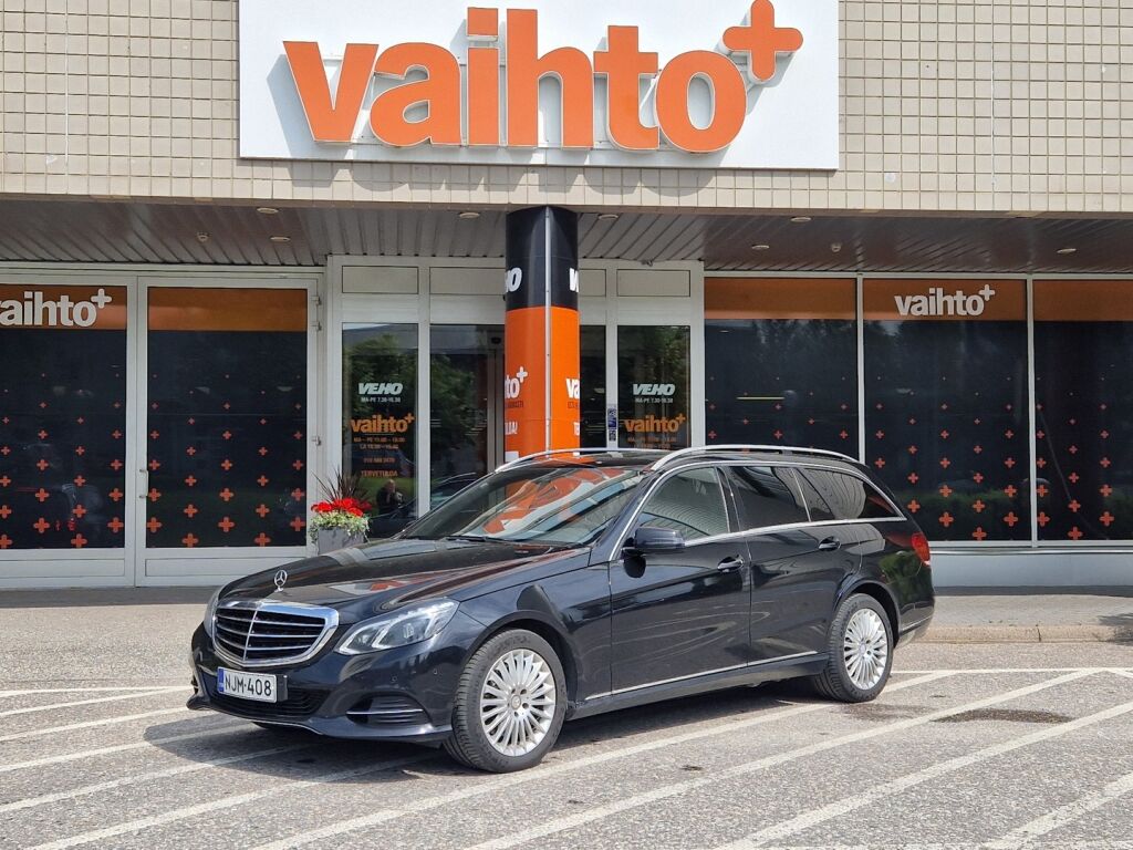 Mercedes-Benz E 2014 300 BlueTec Hybrid T A Premium Business / Webasto / Panoraama / Led-ajovalot / Sähköinen takaluukku