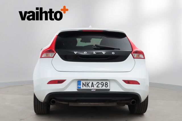 Volvo V40 2016 T3 Momentum / Webasto / 2.omistajaa / Digimittaristo / Xenonit / Navi / VOC / Vakionopeudensäädin /