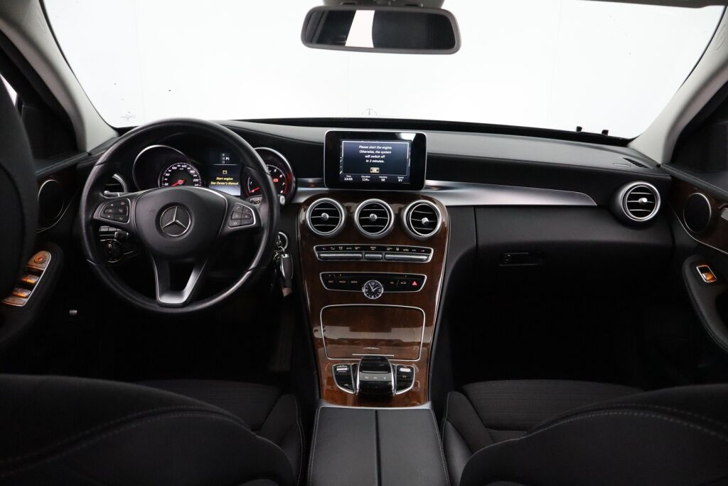 Mercedes-Benz C 2016 200 T 4Matic 30 Years Edition / Suomiauto / Webasto / Vetokoukku / 360 kamera / Navi /
