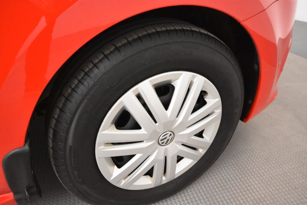 Volkswagen Polo 2016 Trendline 1,0 55 kW (75 hv) / Siisti ja pieniruokainen / Jakopää tehty 05-2025 / Kahdet renkaat