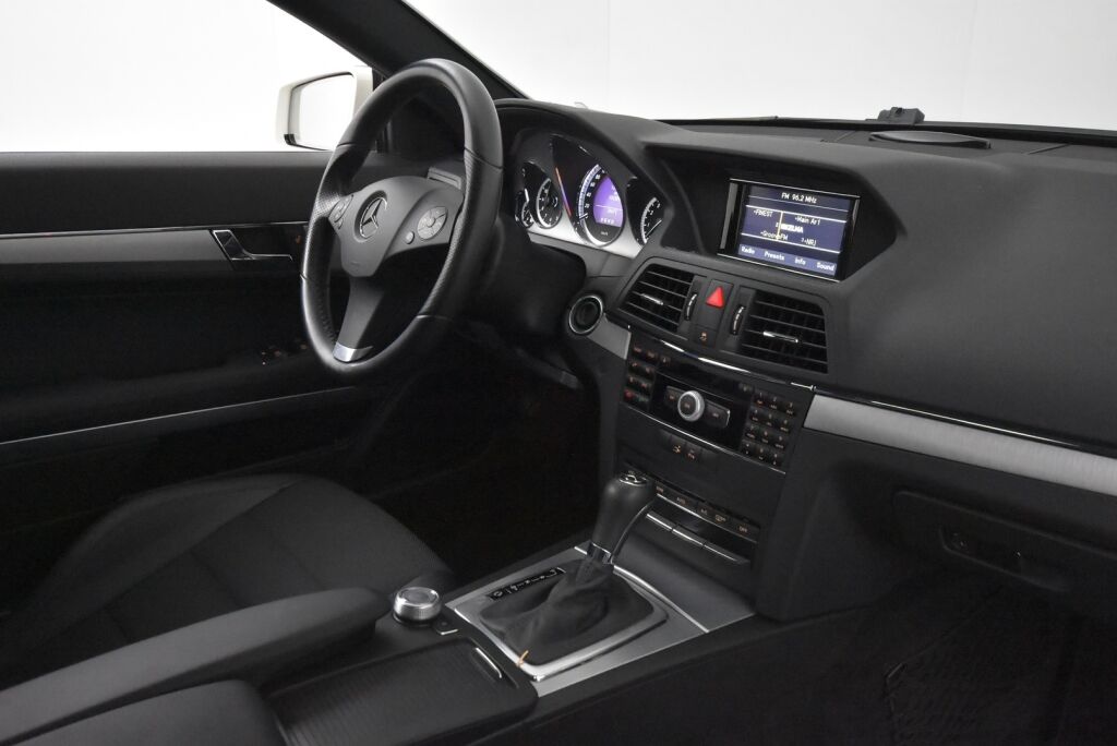 Mercedes-Benz E 2010 250 CGI BE Coupé A / Lohkolämmitin / Vakionopeudensäädin