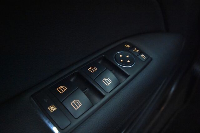 Mercedes-Benz E 2010 250 CGI BE Coupé A / Lohkolämmitin / Vakionopeudensäädin
