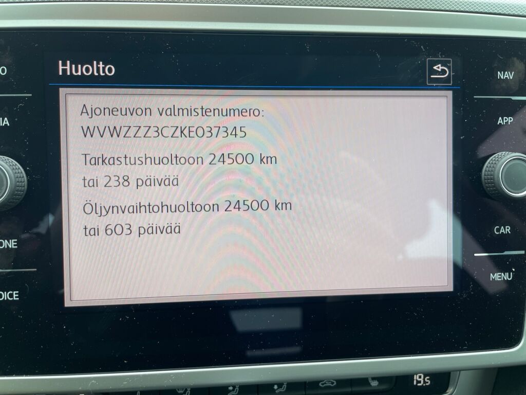 Volkswagen Passat 2019 Variant Comfortline 2,0 TDI SCR 110 kW (150 hv) DSG-automaatti / Webasto / Vetokoukku / ACC / Lohko+sisäpistoke / Navi