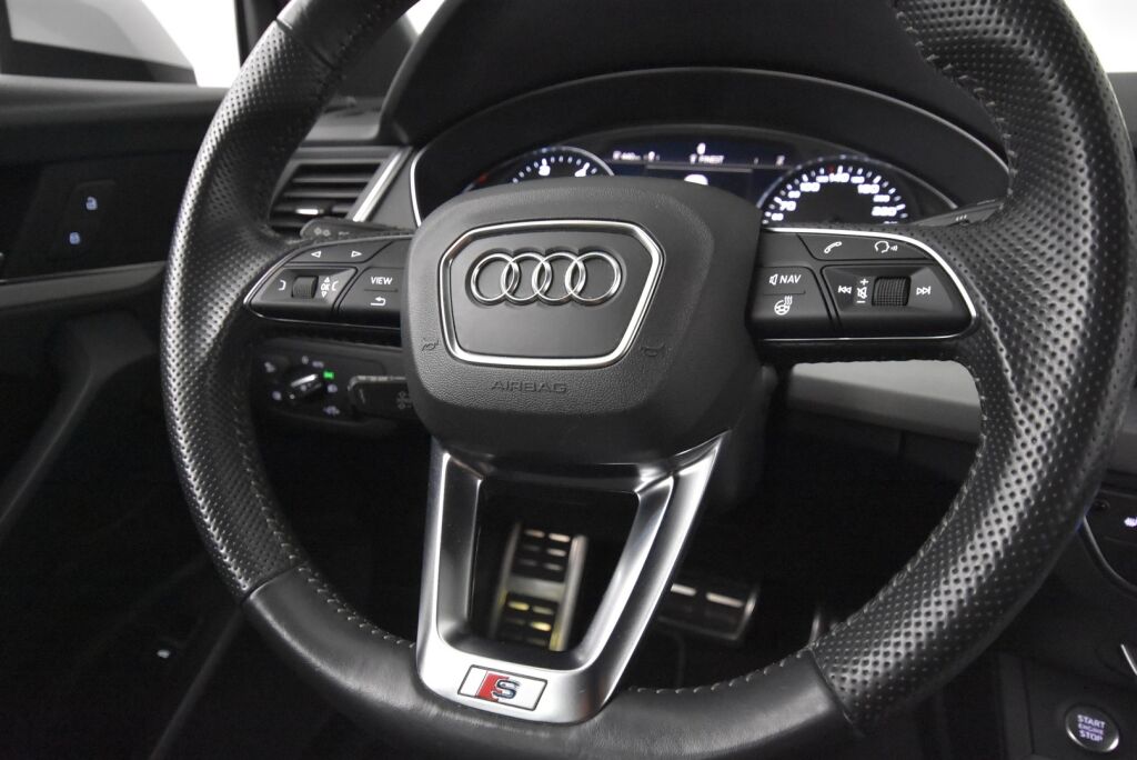 Audi Q5 2018 Business Sport 2,0 TDI 140 kW quattro S tronic S-Line / Webasto / Sähköpenkit / Vetokoukku / Suomiauto