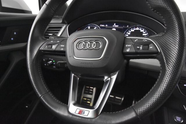 Audi Q5 2018 Business Sport 2,0 TDI 140 kW quattro S tronic S-Line / Webasto / Sähköpenkit / Vetokoukku / Suomiauto