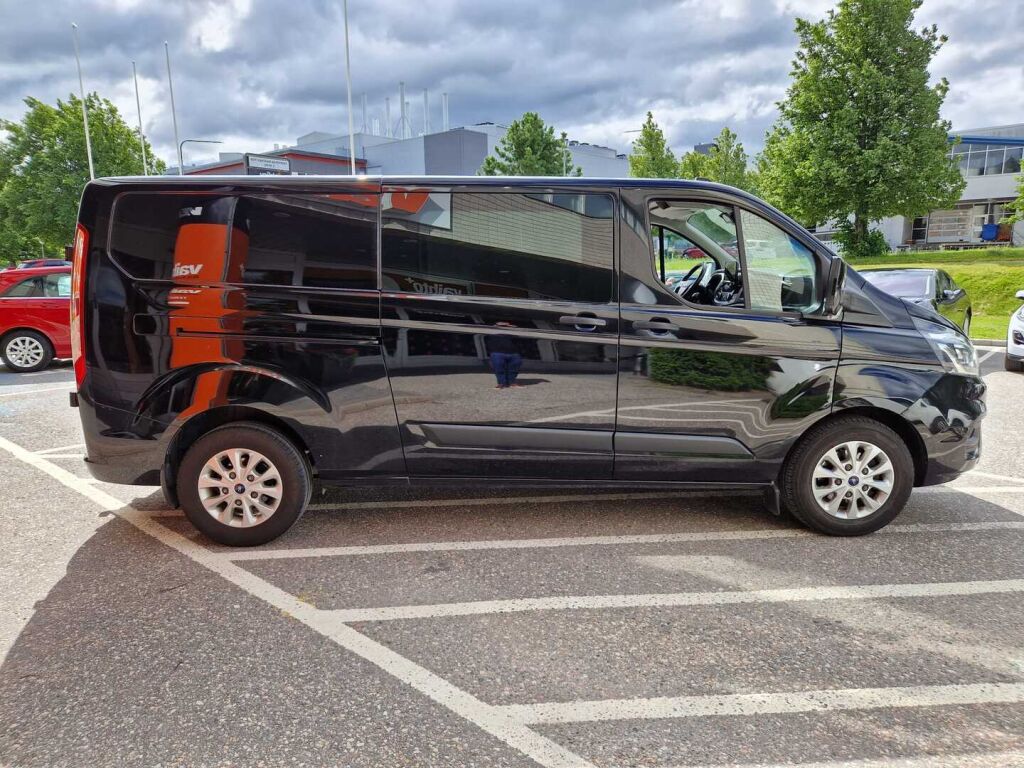 Ford Transit Custom 2020 320 2,0TDCi 130 hv mHEV M6 Etuveto Trend Van N1 L2H1 / Xenon / Koukku / Webasto / Huollettu 150tkm