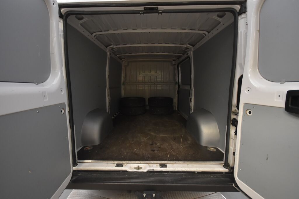 Fiat Ducato 2021 2,3 Multijet 160 10m3 L2H1 9 Speed AT Pack 3 Webasto, Vakionopeuden säädin, Peruutuskamera, Hyvin Varusteltu Suomi auto. - Webasto, Vakionopeuden säädin, Peruutuskamera, Hyvin Varusteltu Suomi auto.