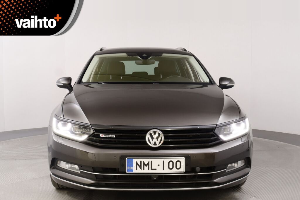 Volkswagen Passat 2016 Variant Highline 2,0 TDI Biturbo 176 kW (240 hv) 4MOTION DSG / 360 kamera / Digimittaristo / Nahkasisusta / Vetokoukku / Lohkolämmitin
