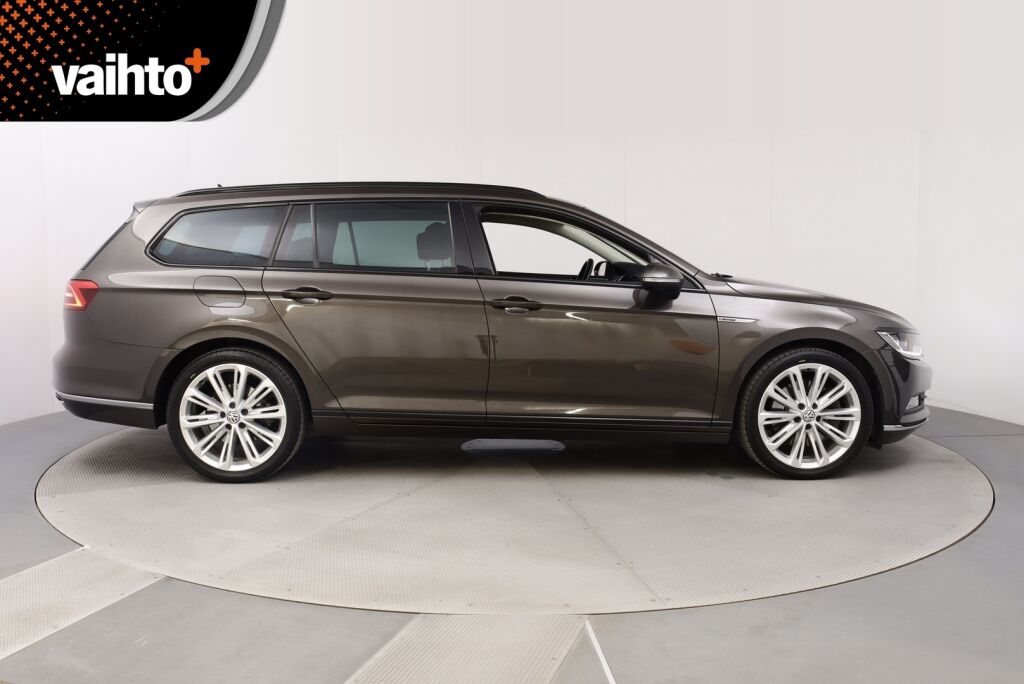 Volkswagen Passat 2016 Variant Highline 2,0 TDI Biturbo 176 kW (240 hv) 4MOTION DSG / 360 kamera / Digimittaristo / Nahkasisusta / Vetokoukku / Lohkolämmitin