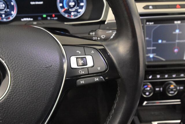 Volkswagen Passat 2016 Variant Highline 2,0 TDI Biturbo 176 kW (240 hv) 4MOTION DSG / 360 kamera / Digimittaristo / Nahkasisusta / Vetokoukku / Lohkolämmitin