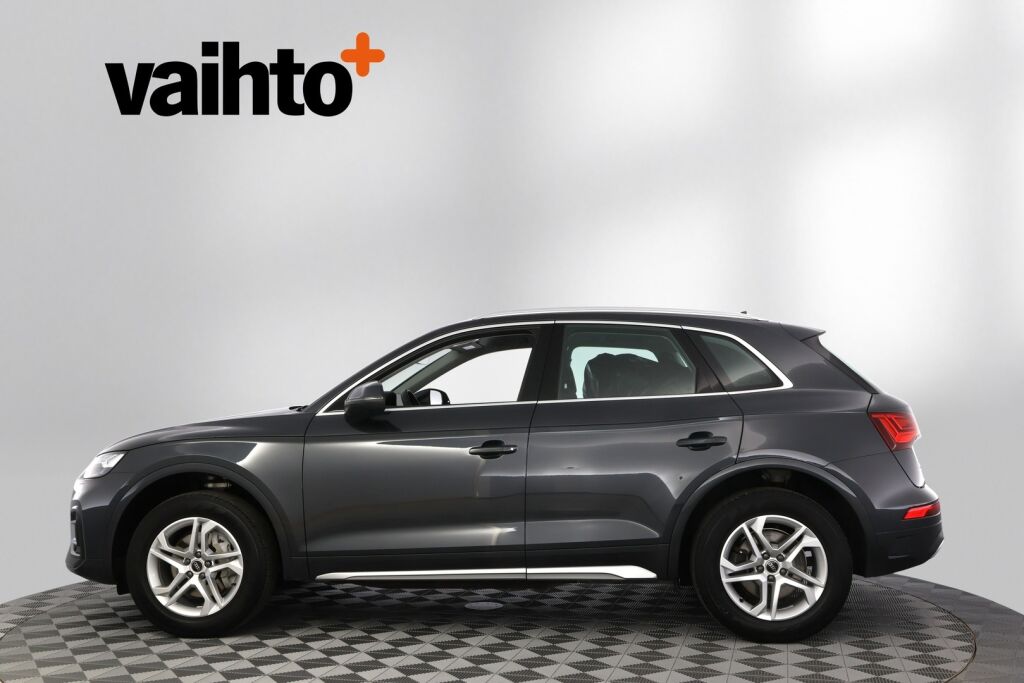 Audi Q5 2023 Business Advanced Launch Edition 40 TDI 150 kW MHEV quattro S tronic / Kamera / Webasto / Koukku / Acc / Matrix LED