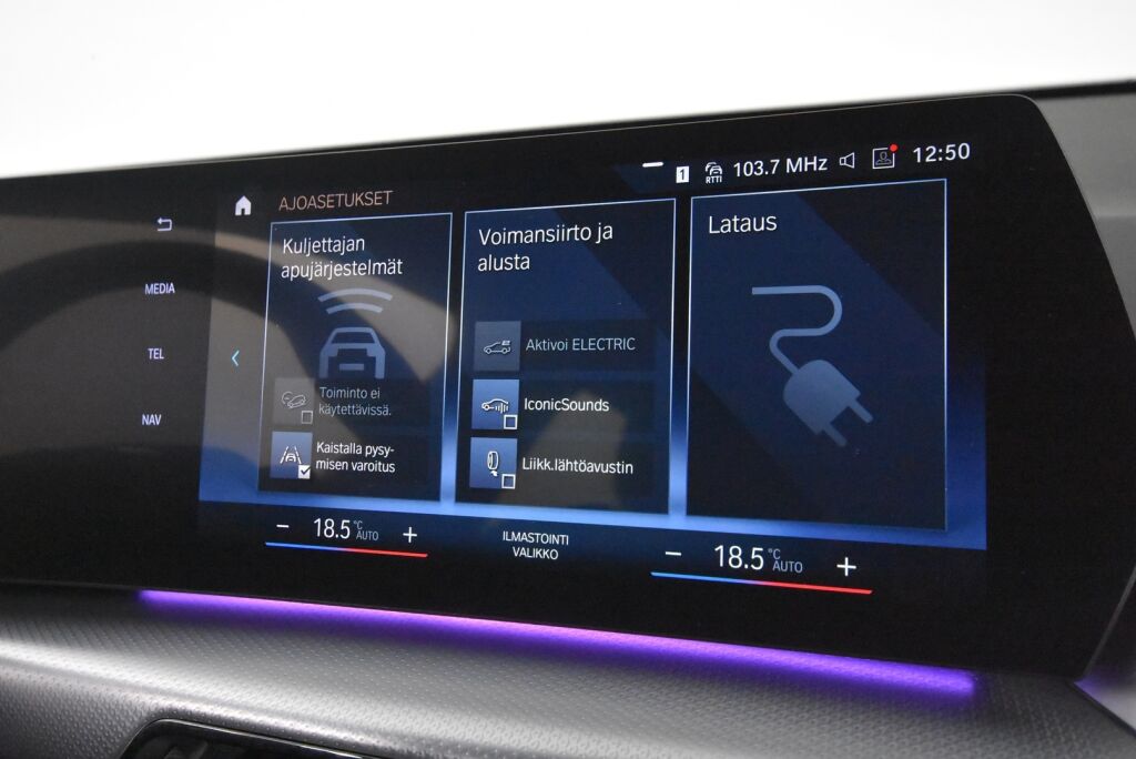 BMW X1 2023 U11 25e xDrive Charged Edition /  M Sport / Vetokoukku / Harman & Kardon / Led-ajovalot / Perutuuskamera
