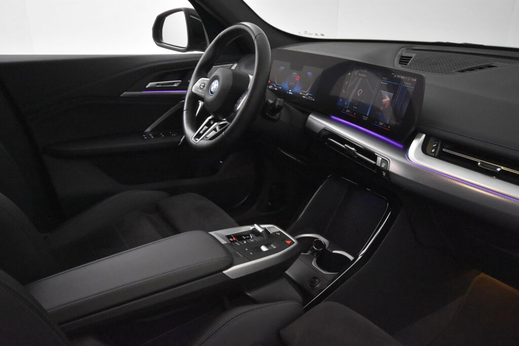BMW X1 2023 U11 25e xDrive Charged Edition /  M Sport / Vetokoukku / Harman & Kardon / Led-ajovalot / Perutuuskamera