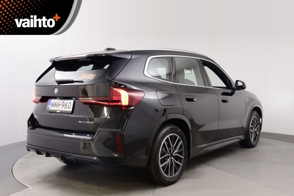 BMW X1 2023 U11 25e xDrive Charged Edition /  M Sport / Vetokoukku / Harman & Kardon / Led-ajovalot / Perutuuskamera