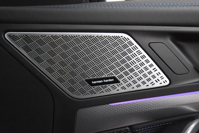 BMW X1 2023 U11 25e xDrive Charged Edition /  M Sport / Vetokoukku / Harman & Kardon / Led-ajovalot / Perutuuskamera