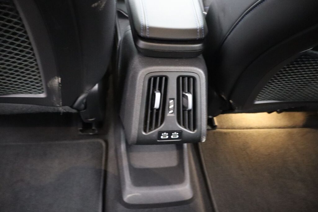 BMW X1 2023 U11 25e xDrive Charged Edition M Sport / ALV / Suomiauto / Sähkökoukku / H&K / P.kamera / Lämpöratti / Sport-penkit