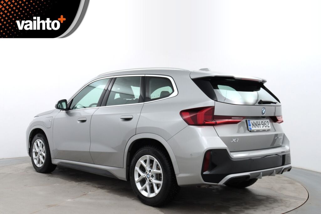 BMW X1 2023 U11 25e xDrive Charged Edition M Sport / ALV / Suomiauto / Sähkökoukku / H&K / P.kamera / Lämpöratti / Sport-penkit